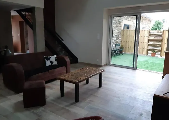 Longere Bretonne Entierement Renovee En Loft